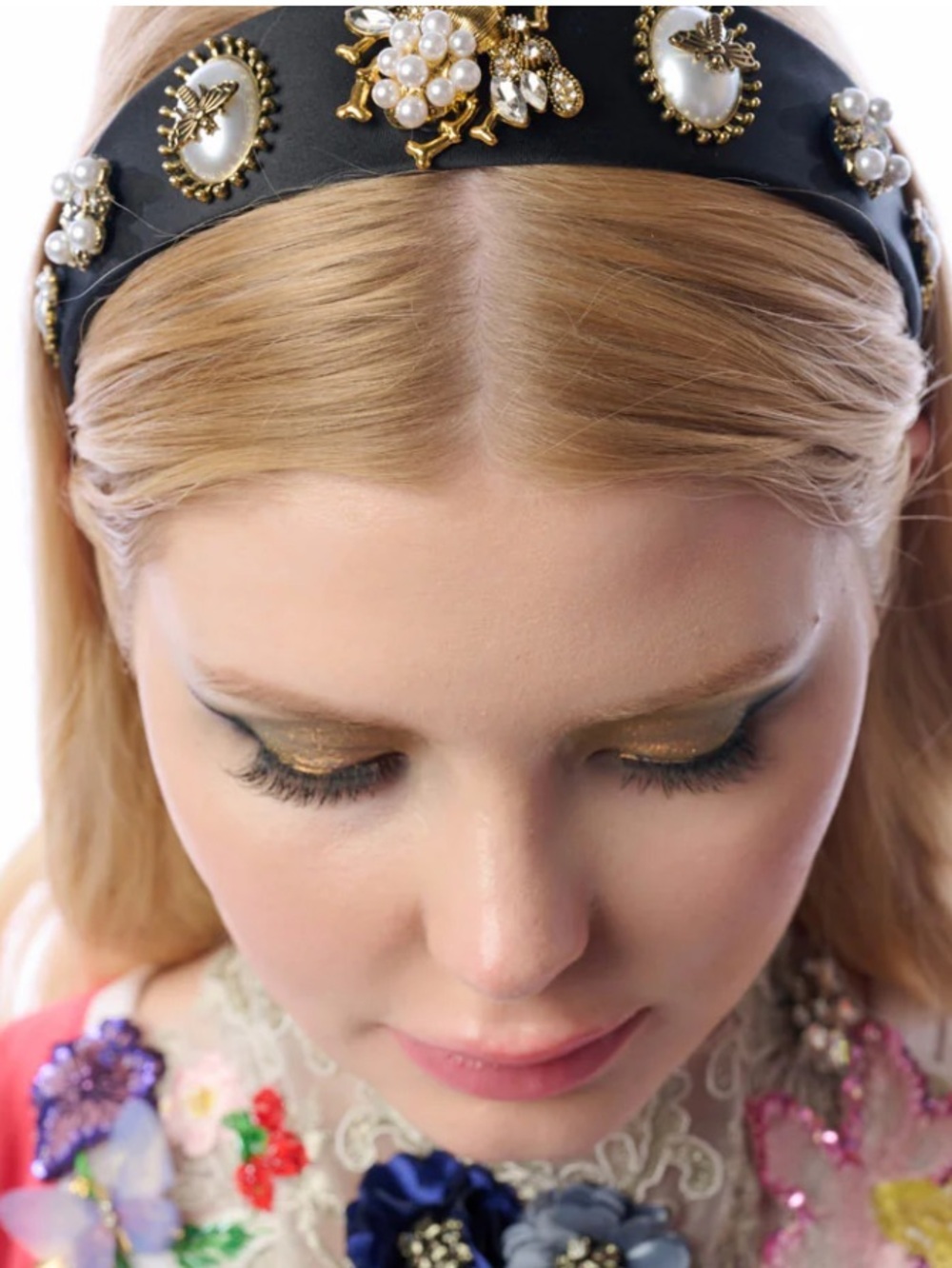Aratta Silent Journey Countless Jewel Embellish Headband NWOT